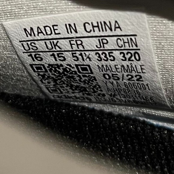 Adidas UltraBoost PE Football Cleats Men's 16 White Gray Silver Chrome HP8836 - Picture 5 of 7